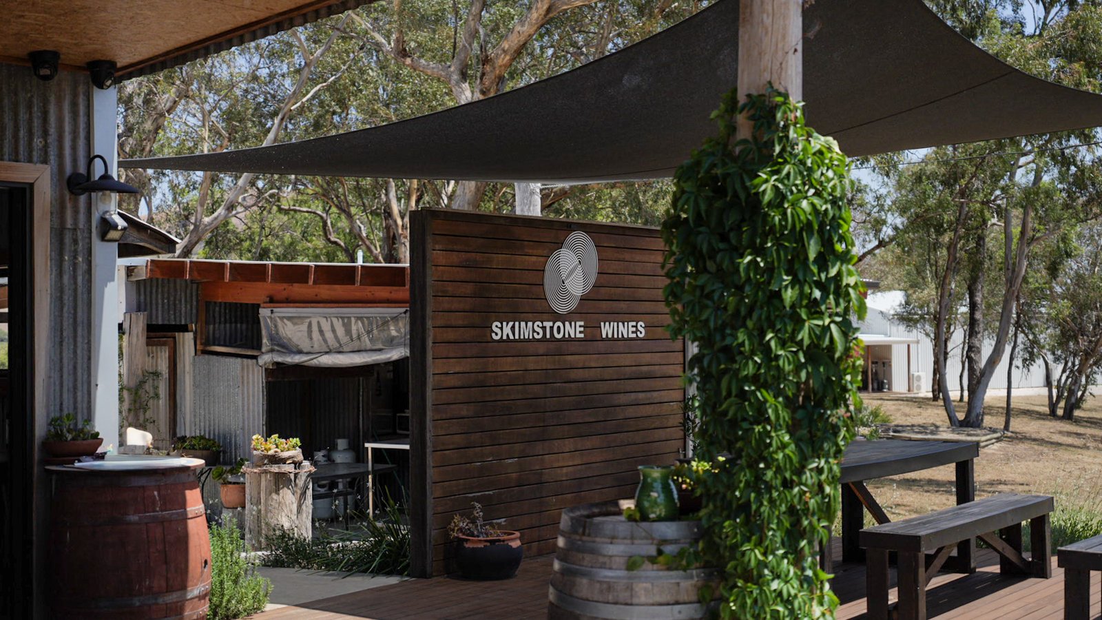 An Afternoon at Skimstone Wines: Italy Meets France in Apple Tree Flat